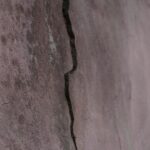 une brèche dans les fondations